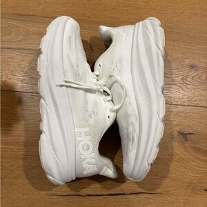 Women’s Hoka Clifton 9
